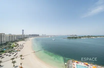 Apartment - 1 Bedroom - 2 Bathrooms for rent in Azure Residences - Palm Jumeirah - Dubai