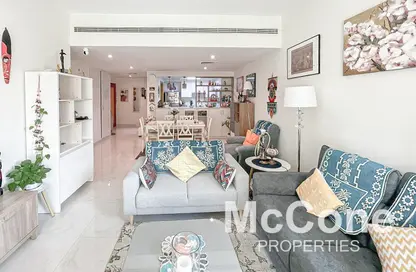 Apartment - 2 Bedrooms - 2 Bathrooms for rent in Al Arta 2 - Al Arta - Greens - Dubai