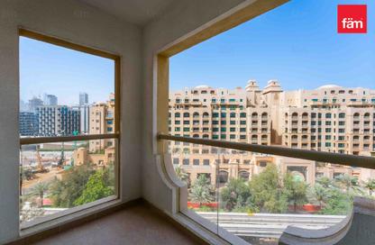 Apartment - 2 Bedrooms - 3 Bathrooms for rent in Al Hallawi - Shoreline Apartments - Palm Jumeirah - Dubai