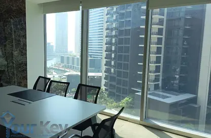 مكتب - استوديو - 1 حمام للايجار في برج بايناري - الخليج التجاري - دبي