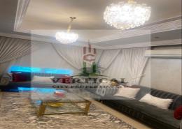 Living Room image for: Compound - 5 bedrooms - 6 bathrooms for sale in Khalifa City - Abu Dhabi, Image 1