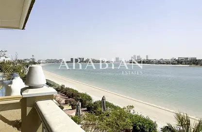 Villa - 5 Bedrooms - 6 Bathrooms for sale in Garden Homes Frond B - Garden Homes - Palm Jumeirah - Dubai