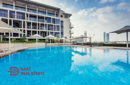 Pool image for: Apartment - 1 Bedroom - 2 Bathrooms for rent in Bloom Marina - Al Bateen - Abu Dhabi, Image 1