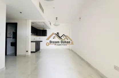 Apartment - 1 Bedroom - 2 Bathrooms for rent in The Pearl - Al Jaddaf - Dubai