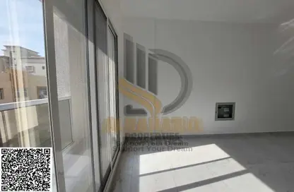 Apartment - 2 Bedrooms - 3 Bathrooms for rent in Al Jurf 2 - Al Jurf - Ajman Downtown - Ajman