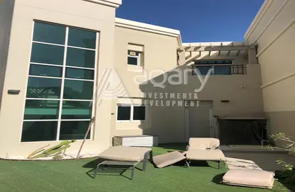 Townhouse - 2 Bedrooms - 3 Bathrooms for rent in Al Khaleej Village - Al Ghadeer - Abu Dhabi