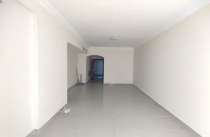 Apartment - 2 Bedrooms - 2 Bathrooms for rent in Muwaileh 3 Building - Muwaileh - Sharjah