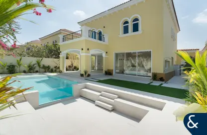 Villa - 4 Bedrooms - 4 Bathrooms for sale in Legacy - Jumeirah Park - Dubai