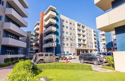 Apartment - 3 Bedrooms - 4 Bathrooms for sale in Tower 23 - Al Reef Downtown - Al Reef - Abu Dhabi