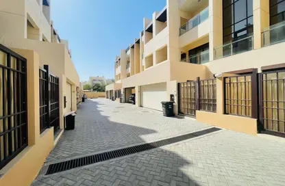 Villa - 5 Bedrooms - 6 Bathrooms for rent in Mirdif Villas - Mirdif - Dubai
