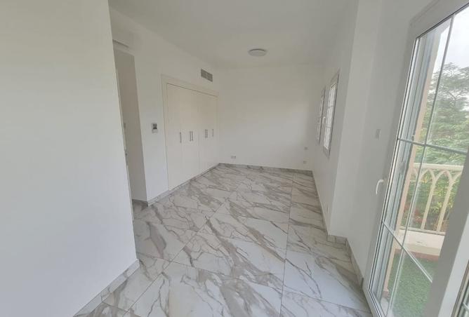 16010365 - Property Image 2