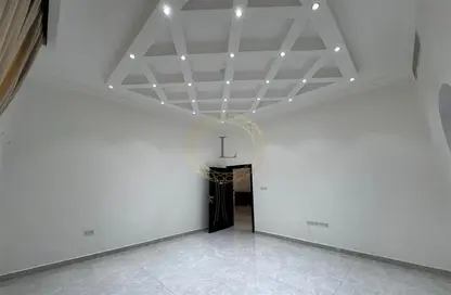 شقة - 1 حمام للايجار في مقار الظبي - فلج هزاع - العين