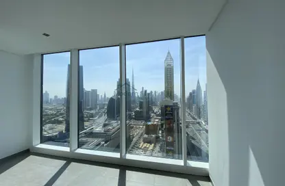 Empty Room image for: Apartment - 2 Bedrooms - 3 Bathrooms for rent in Maze Tower - DIFC - Dubai, Image 1