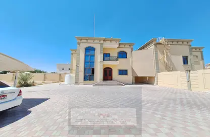 فيلا - 4 غرف نوم - 5 حمامات للايجار في مركز محمد بن زايد - مدينة محمد بن زايد - أبوظبي