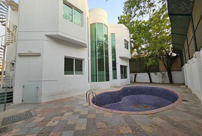 15318009 - Property Image 2