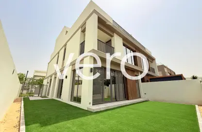 Villa - 4 Bedrooms - 5 Bathrooms for rent in Aura Gardens - Tilal Al Ghaf - Dubai