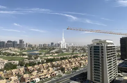 شقة - 1 حمام للايجار في برج فرانكفورت - مدينة دبي الرياضية - دبي