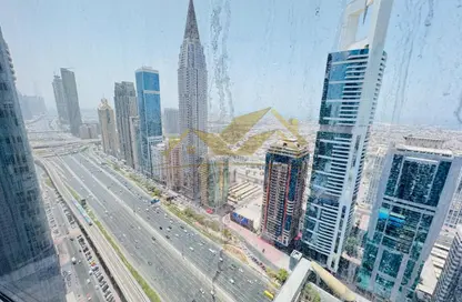 شقة - 2 غرف نوم - 3 حمامات للايجار في برج توينتي فرست سينشري - شارع الشيخ زايد - دبي