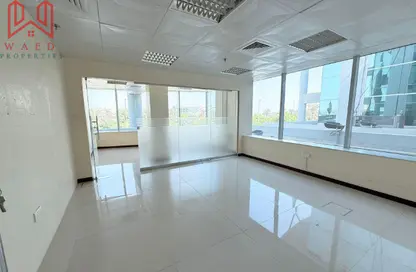Office Space - Studio - 1 Bathroom for rent in Al Khabisi - Deira - Dubai