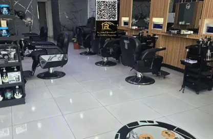 متجر - استوديو - 1 حمام للبيع في تيراسيس الشارقة - الخان لاجون - الخان - الشارقة