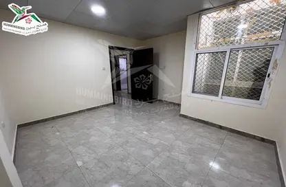 Empty Room image for: Apartment - 2 Bedrooms - 1 Bathroom for rent in Hai Al Musalla - Al Mutawaa - Al Ain, Image 1