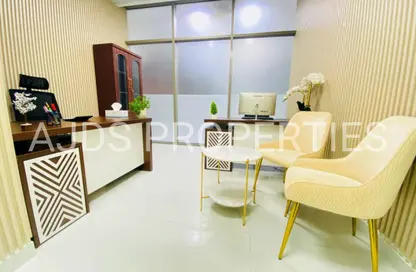 Office Space - Studio - 1 Bathroom for rent in Al Shindagah - Dubai