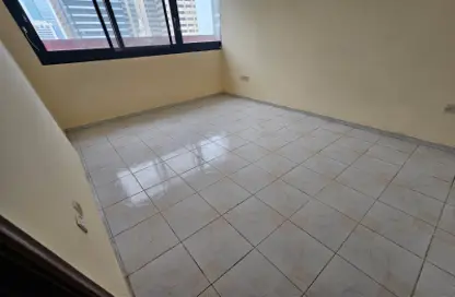 Apartment - 3 Bedrooms - 3 Bathrooms for rent in Khalifa Street - Abu Dhabi