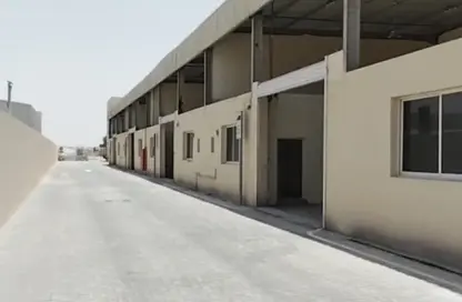 Warehouse - Studio - 1 Bathroom for rent in Mafraq Industrial Area - Abu Dhabi