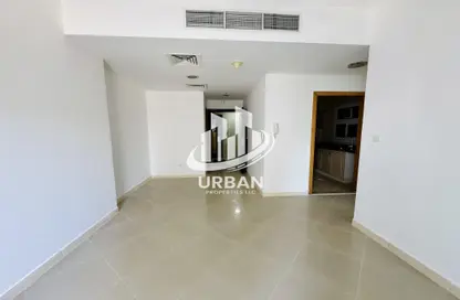Apartment - 1 Bedroom - 2 Bathrooms for rent in Zakhir Tower 1 - Zakhir Towers - Al Taawun - Sharjah