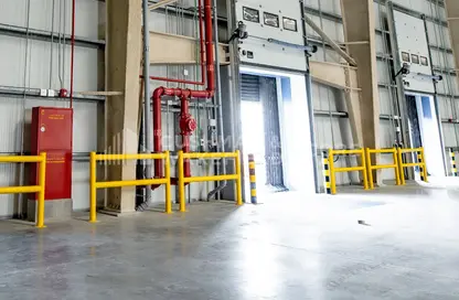 Warehouse - Studio for rent in Mussafah Industrial Area - Mussafah - Abu Dhabi