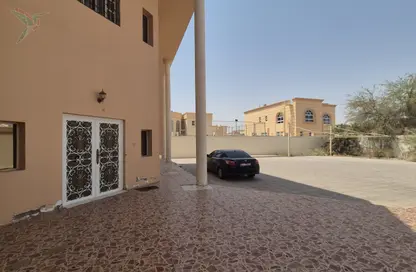 فيلا - 5 غرف نوم - 7 حمامات للايجار في جفير جديد - فلج هزاع - العين