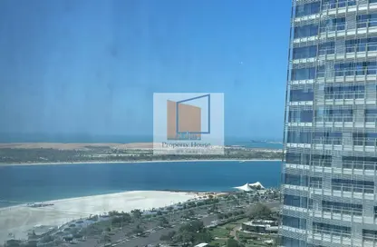 Apartment - 2 Bedrooms - 3 Bathrooms for rent in Landmark Tower - Corniche Road - Abu Dhabi