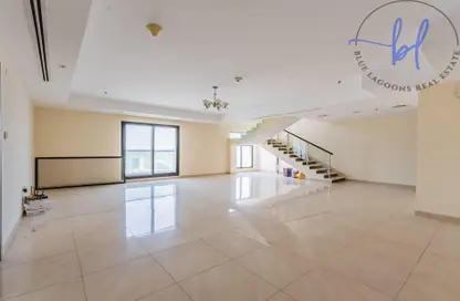Apartment - 2 Bedrooms - 3 Bathrooms for sale in Riah Towers - Culture Village - Dubai