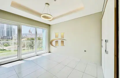 Apartment - 1 Bedroom - 2 Bathrooms for rent in Regent Court - Jumeirah Village Circle - Dubai