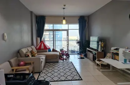 شقة - 2 غرف نوم - 3 حمامات للايجار في رويال ريزيدنس 2 - رويال ريزدنس - مدينة دبي الرياضية - دبي