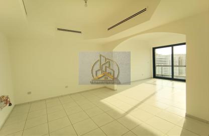 شقة - 3 غرف نوم - 4 حمامات للايجار في شارع النجدة - أبوظبي