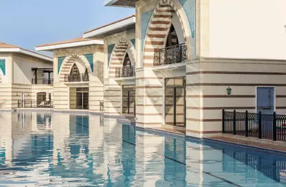 صورة لـ حوض سباحة فيلا - 4 غرف نوم - 6 حمامات للبيع في منتجع جميرا زعبيل سراي - ذا كريسنت - نخلة جميرا - دبي ، صورة رقم 1