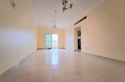 Apartment - 2 Bedrooms - 2 Bathrooms for rent in Al Nahda Residential Complex - Al Nahda - Sharjah