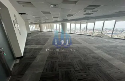 Empty Room image for: Office Space - Studio - 1 Bathroom for rent in Shining Towers - Al Khalidiya - Abu Dhabi, Image 1