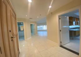 Spacious 3 Bed Room Un-Furnished Apartment