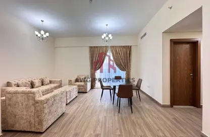 شقة - 2 غرف نوم - 2 حمامات للايجار في ليوان 2 - دبي لاند - دبي