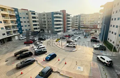 Apartment - 3 Bedrooms - 4 Bathrooms for sale in Tower 13 - Al Reef Downtown - Al Reef - Abu Dhabi