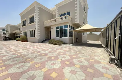 فيلا - 5 غرف نوم - 8 حمامات للايجار في فيلات مدينة خليفة آيه - مدينة خليفة أ - مدينة خليفة - أبوظبي