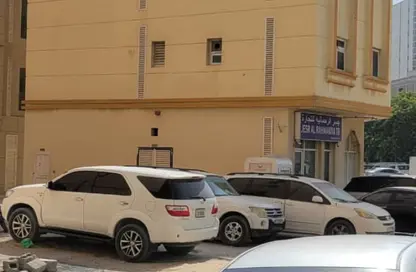 عمارة بالكامل - استوديو - 6 حمامات للبيع في المصلى - الغرب - الشارقة