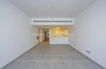 Empty Room image for: Apartment - 2 Bedrooms - 3 Bathrooms for rent in Al Sail Tower - Al Dana - Al Raha Beach - Abu Dhabi, Image 1