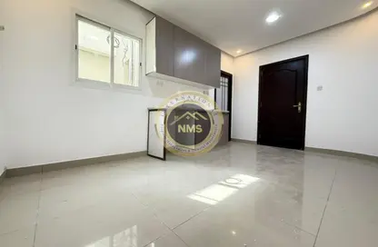 Apartment - Studio - 1 Bathroom for rent in Al Mushrif - Abu Dhabi