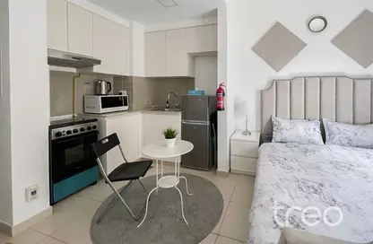 Apartment - Studio - 1 Bathroom for rent in Hayat Boulevard-2B - Hayat Boulevard - Town Square - Dubai
