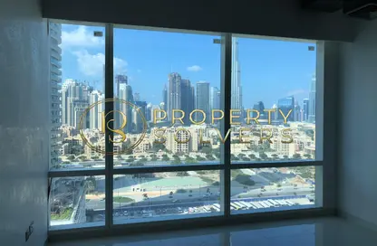 Empty Room image for: Office Space - Studio for rent in Tamani Art Tower - Business Bay - Dubai, Image 1