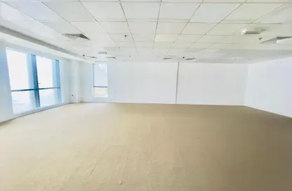 Office Space - Studio - 1 Bathroom for rent in The Regal Tower - Business Bay - Dubai
