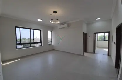 شقة - 2 غرف نوم - 2 حمامات للايجار في الرويكة - المويجي - العين